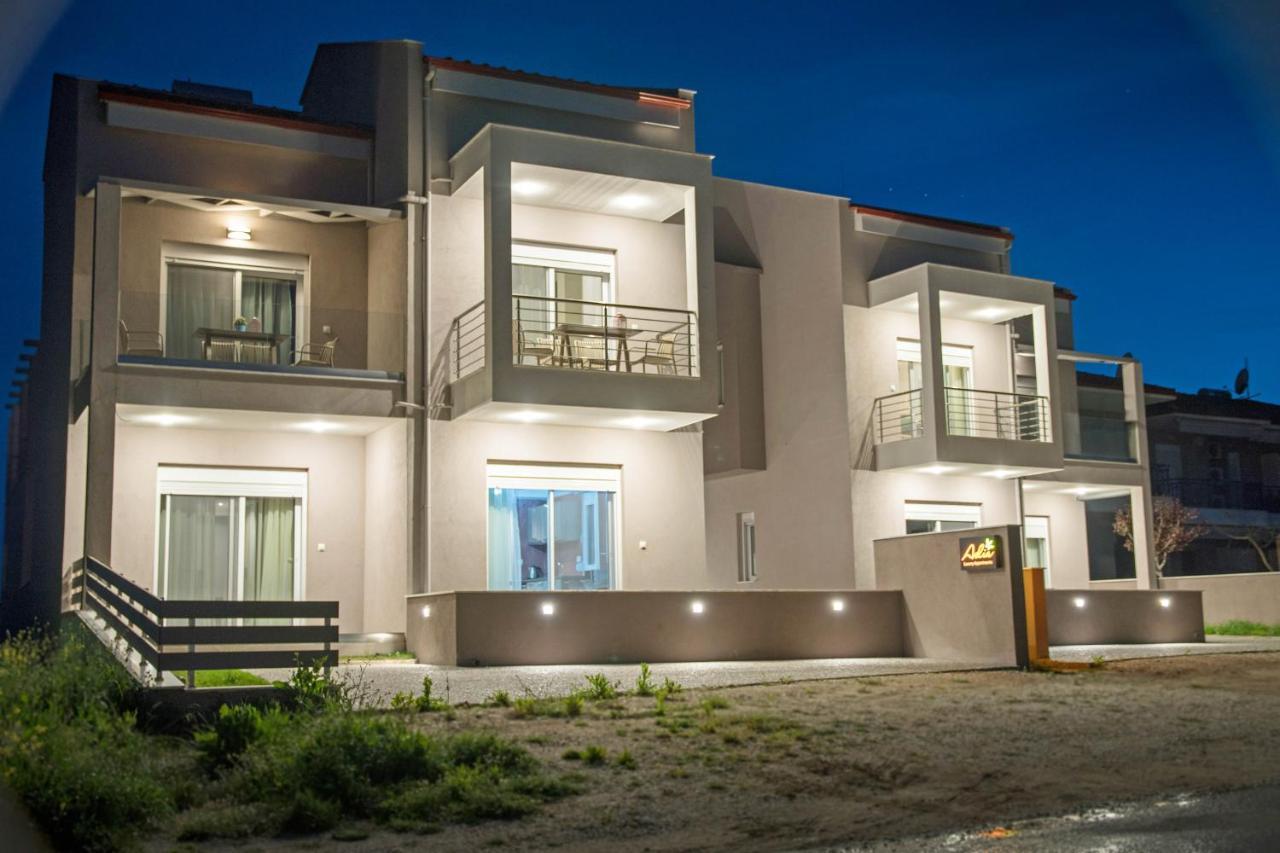 Aelia Luxury Apartments Nikiti  Exterior foto