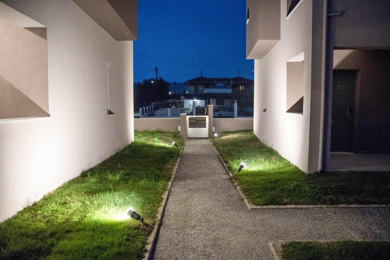 Aelia Luxury Apartments Nikiti  Exterior foto